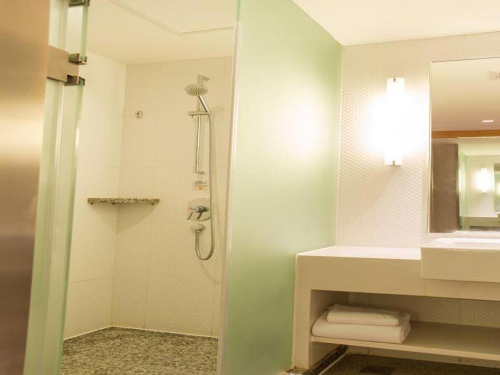 Ji Hotel Guangzhou Yuexiu Park Экстерьер фото
